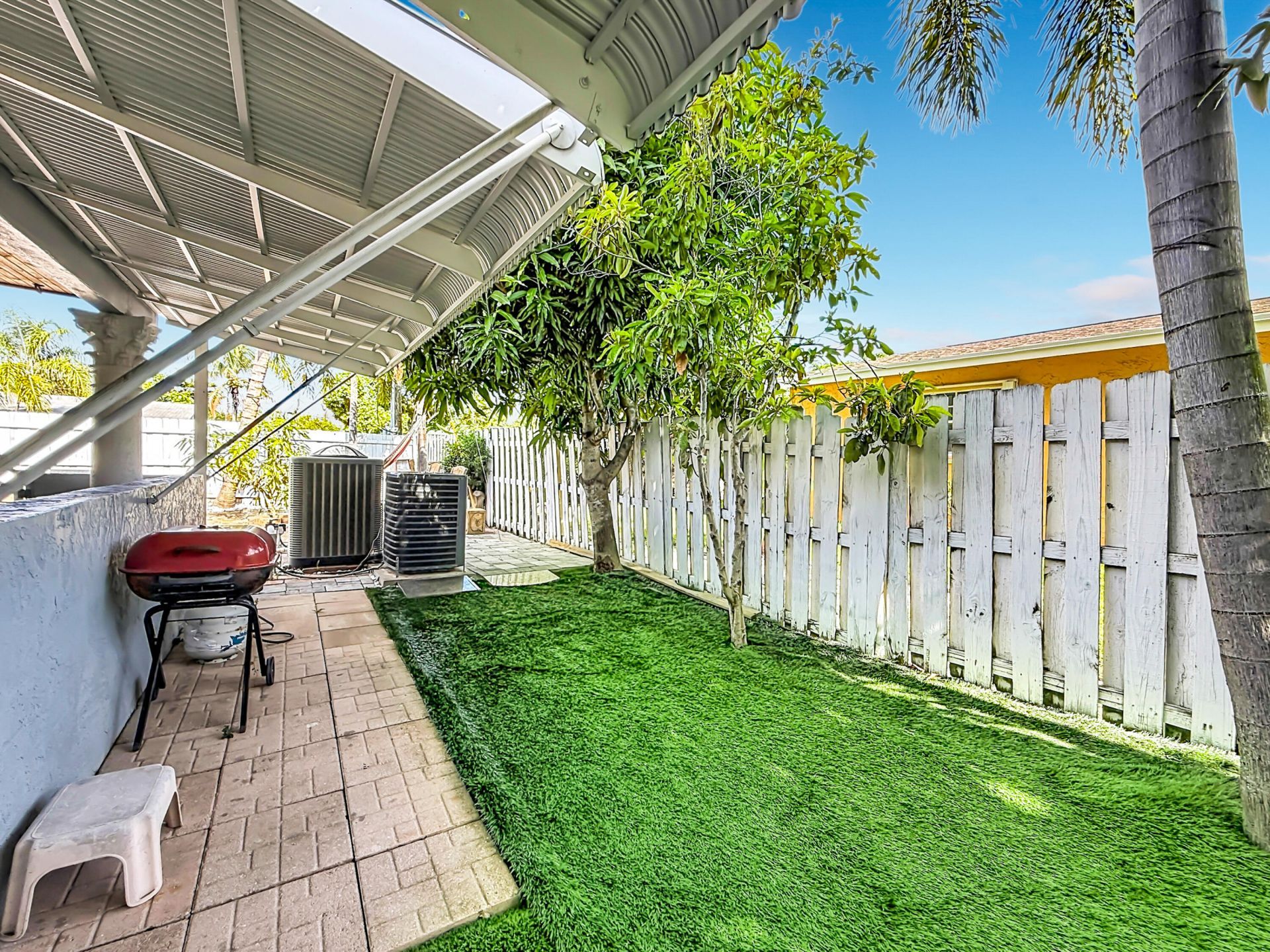 3119 Indian Trail, Lake Worth, FL 33462 Photo
