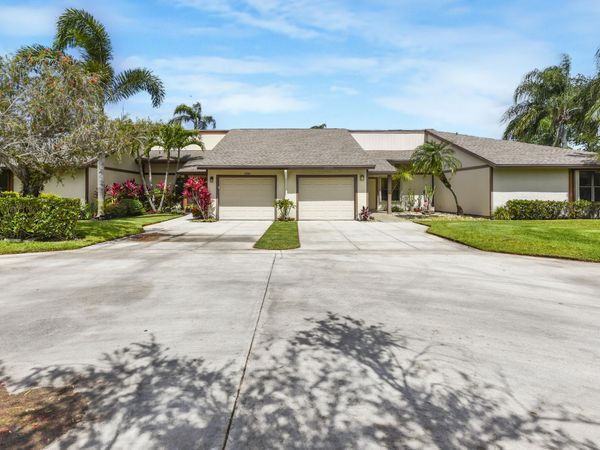 13355 Touchstone Place, Palm Beach Gardens, FL 33418