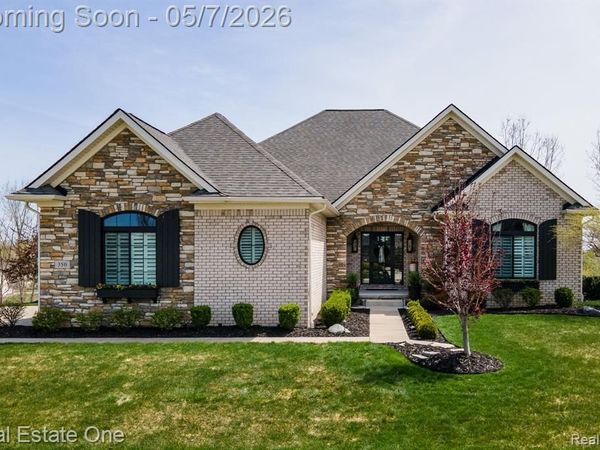 350 Golfside Drive, Oxford Twp, MI 48371