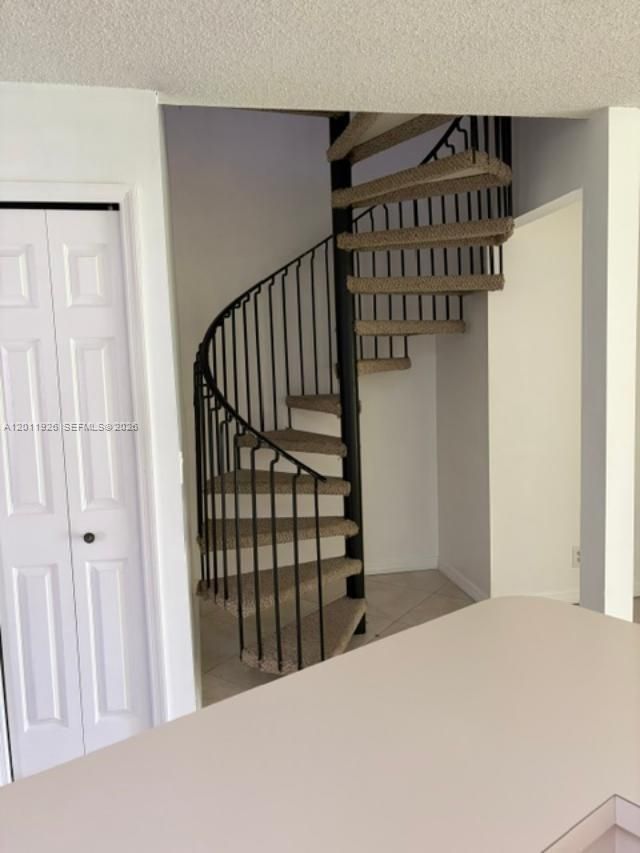 667 Woodgate Ln , Unit B, Sunrise, FL 33326 Photo