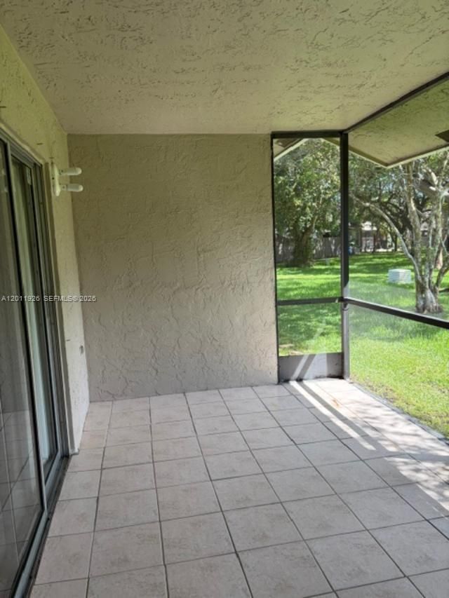 667 Woodgate Ln , Unit B, Sunrise, FL 33326 Photo