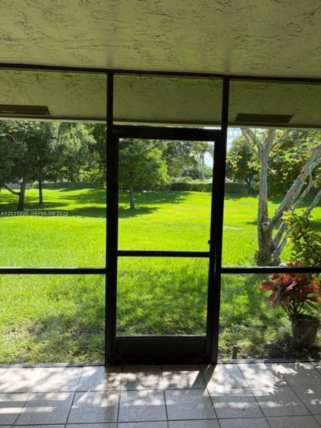 667 Woodgate Ln , Unit B, Sunrise, FL 33326 Photo