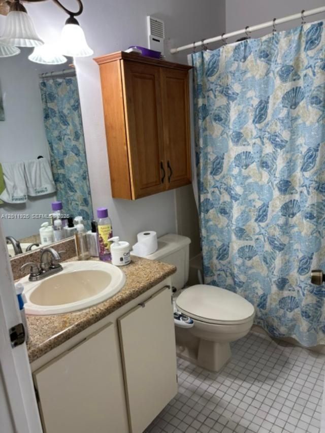 667 Woodgate Ln , Unit B, Sunrise, FL 33326 Photo