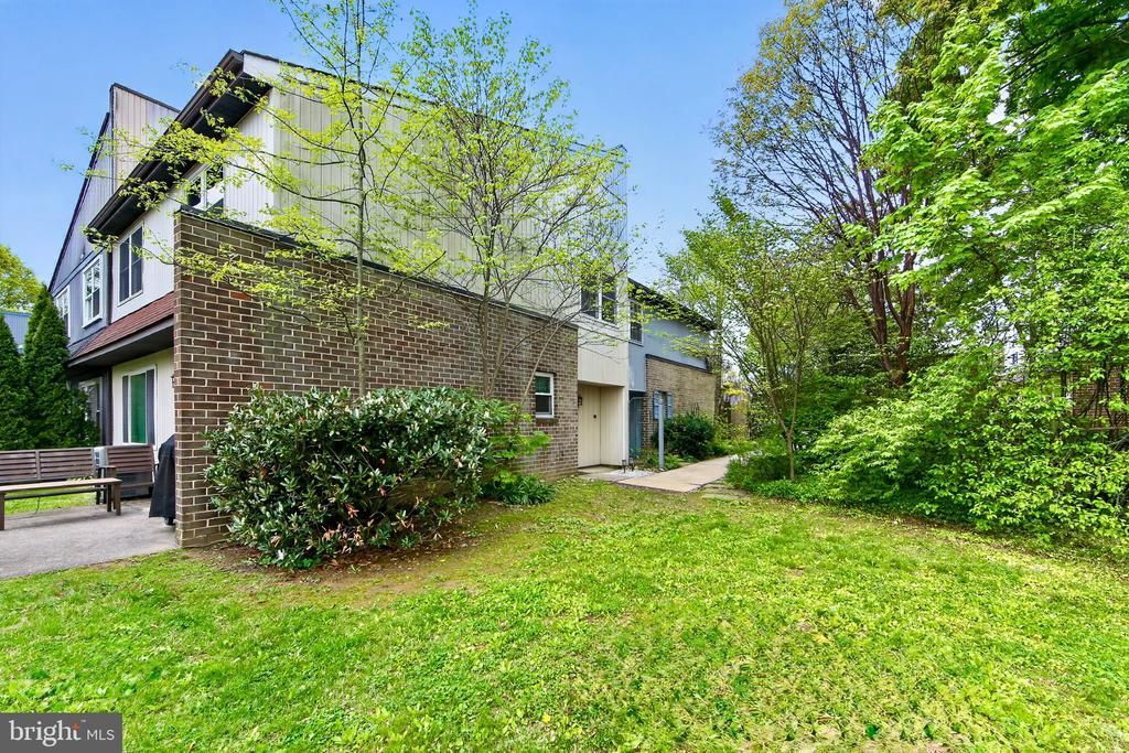 111 ARGYLL COURT , DOWNINGTOWN, PA 19335