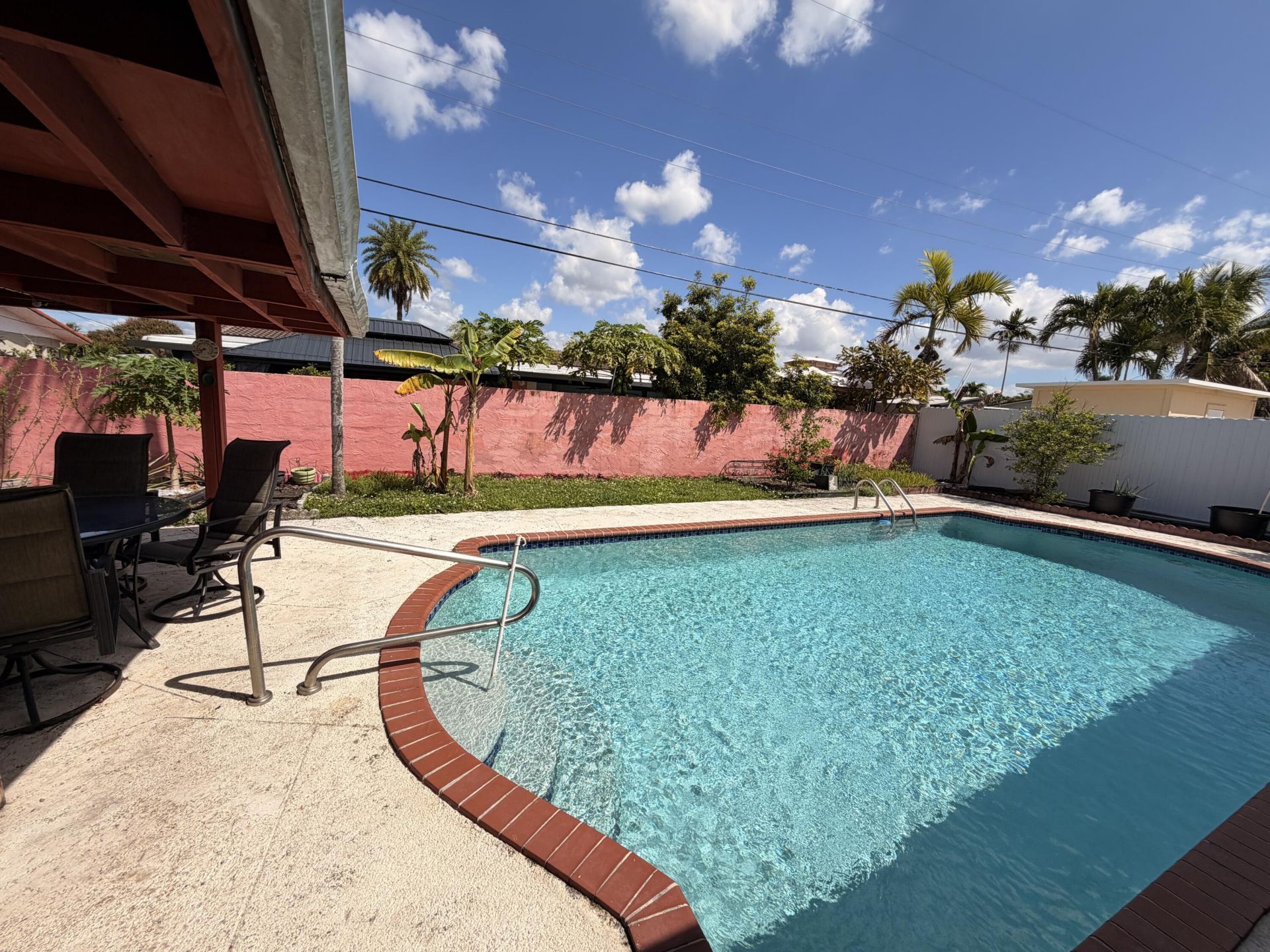 743 W 55th Place, Hialeah, FL 33012 Photo