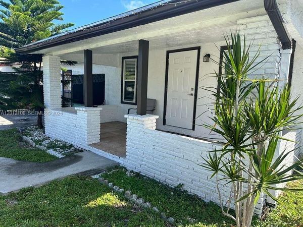 719 Glenn Pkwy , Hollywood, FL 33021