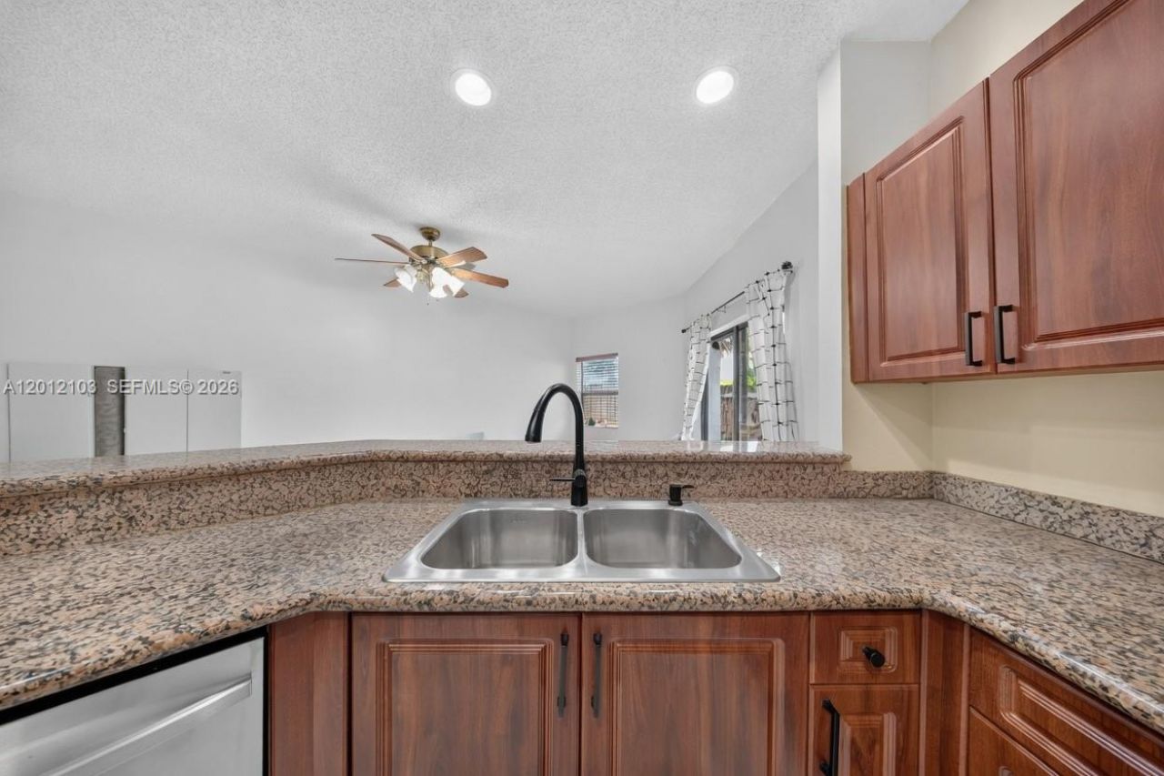 2334 SE 24th Ave, Unit 2334, Homestead, FL 33035 Photo