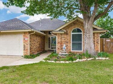 10508 Maria Drive, Fort Worth, TX 76108