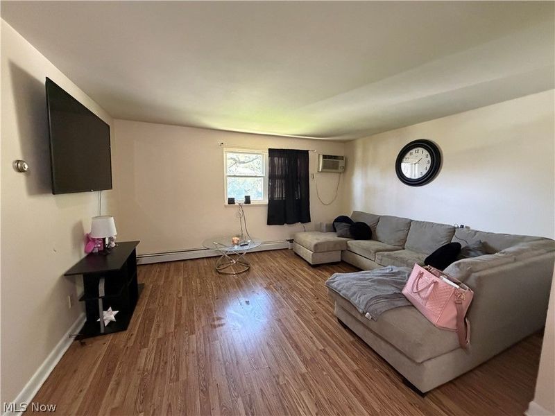 223 Kendall Avenue, Campbell, OH 44405 Photo 8