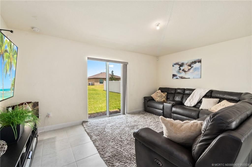 4234 Birkdale Drive, Fort Pierce, FL 34947 Photo