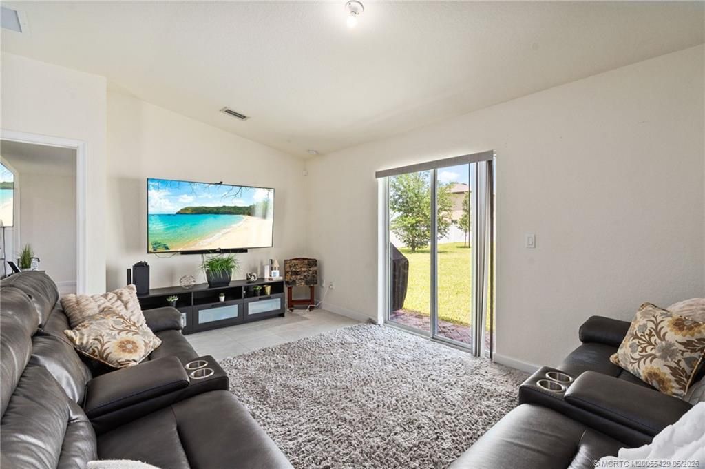 4234 Birkdale Drive, Fort Pierce, FL 34947 Photo