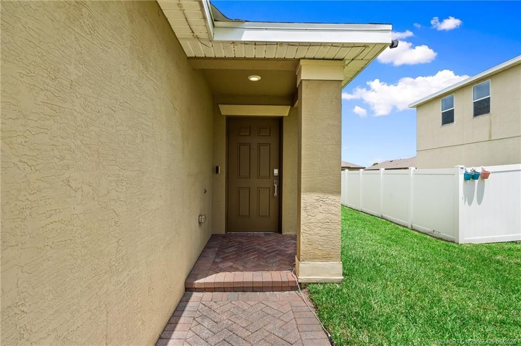 4234 Birkdale Drive, Fort Pierce, FL 34947 Photo