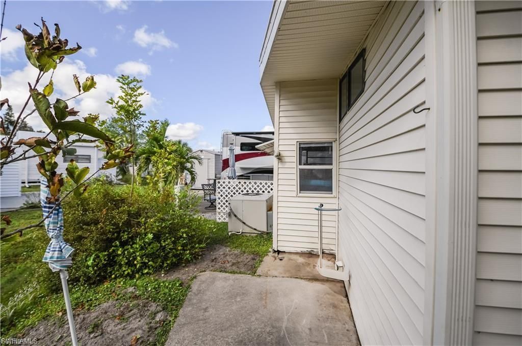8628 Firwood Dr, Estero, FL 33928 Photo