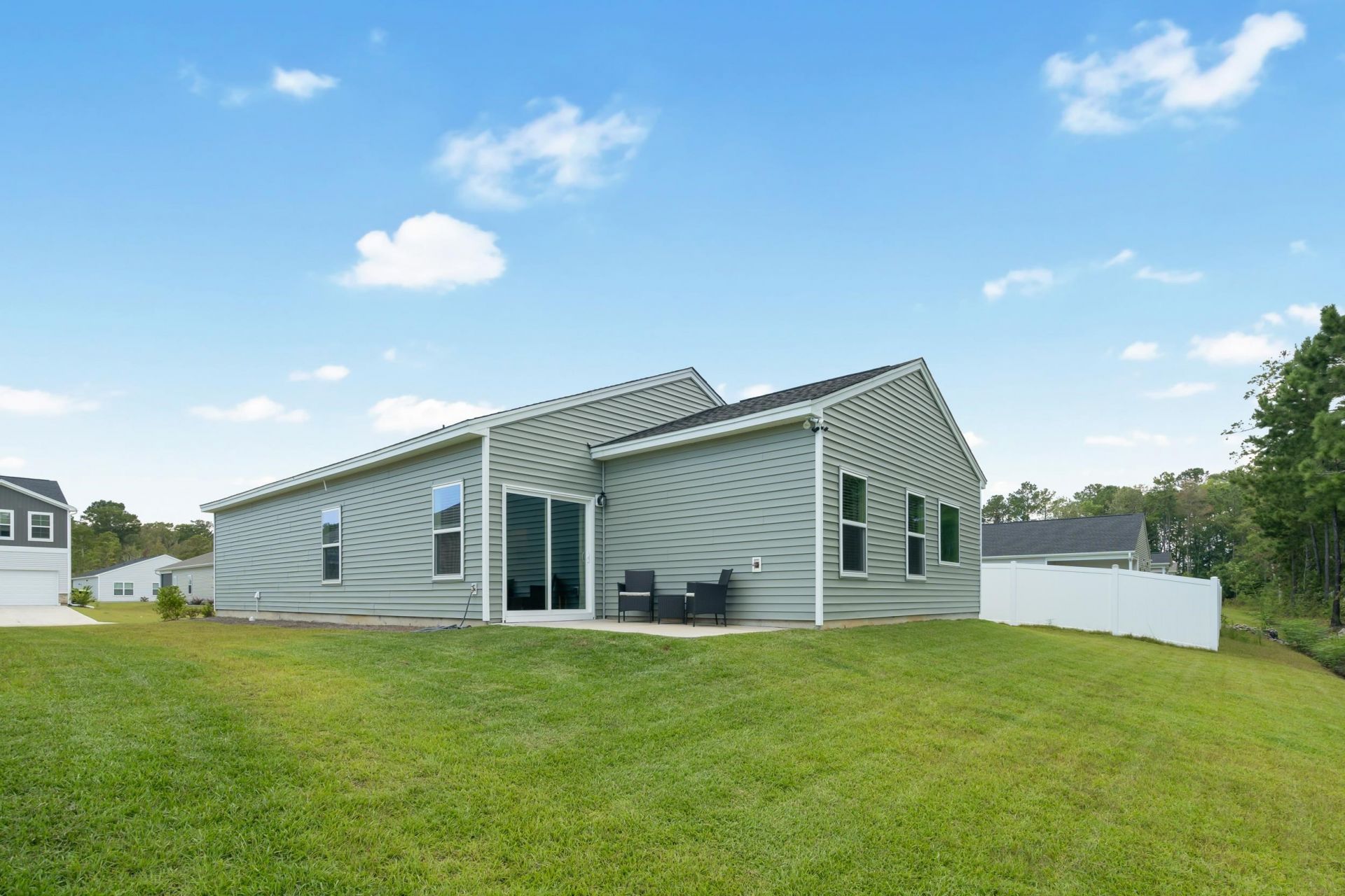 228 Averyville Dr. Photo 17