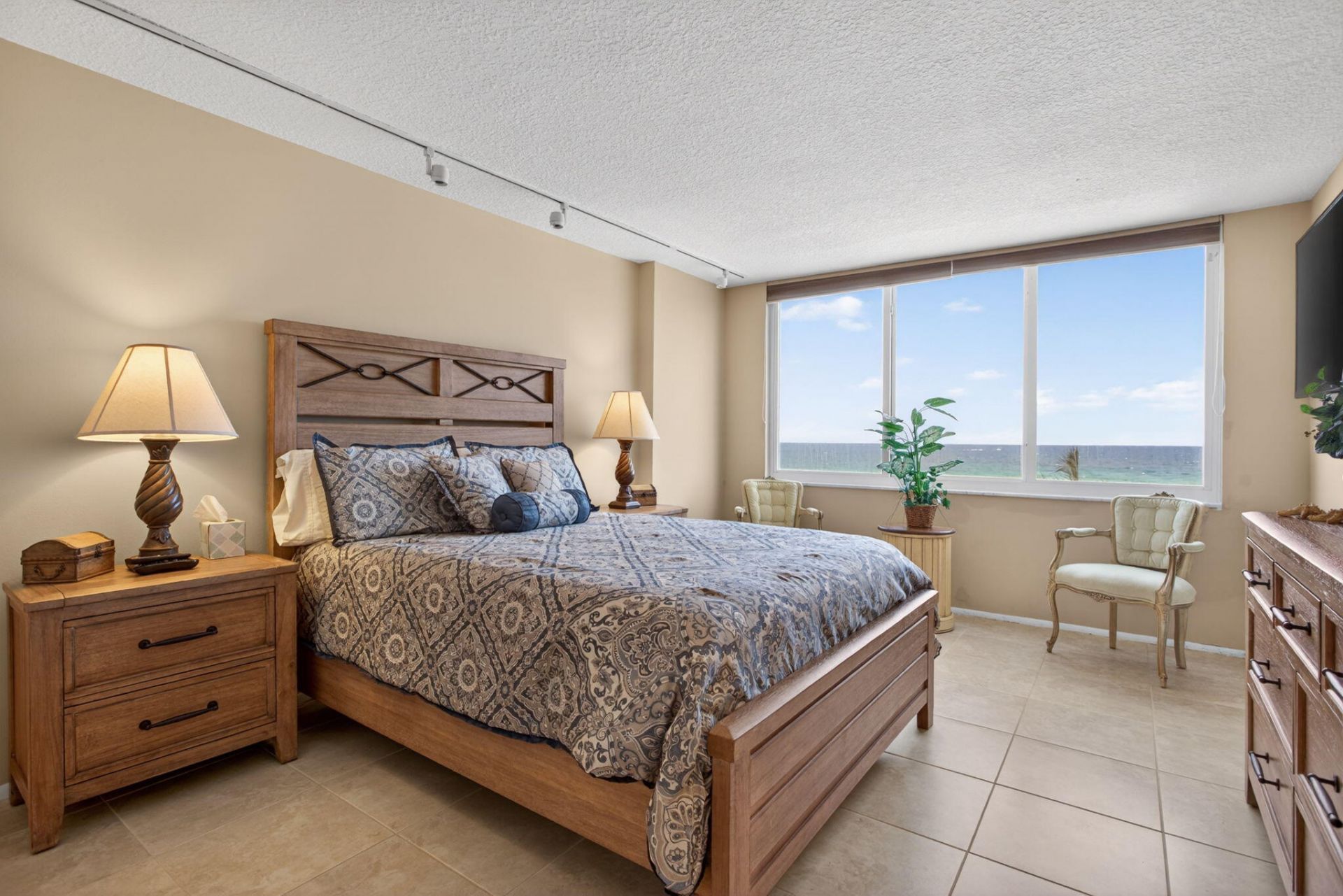 1012 N Ocean Boulevard, Unit 408, Pompano Beach, FL 33062 Photo