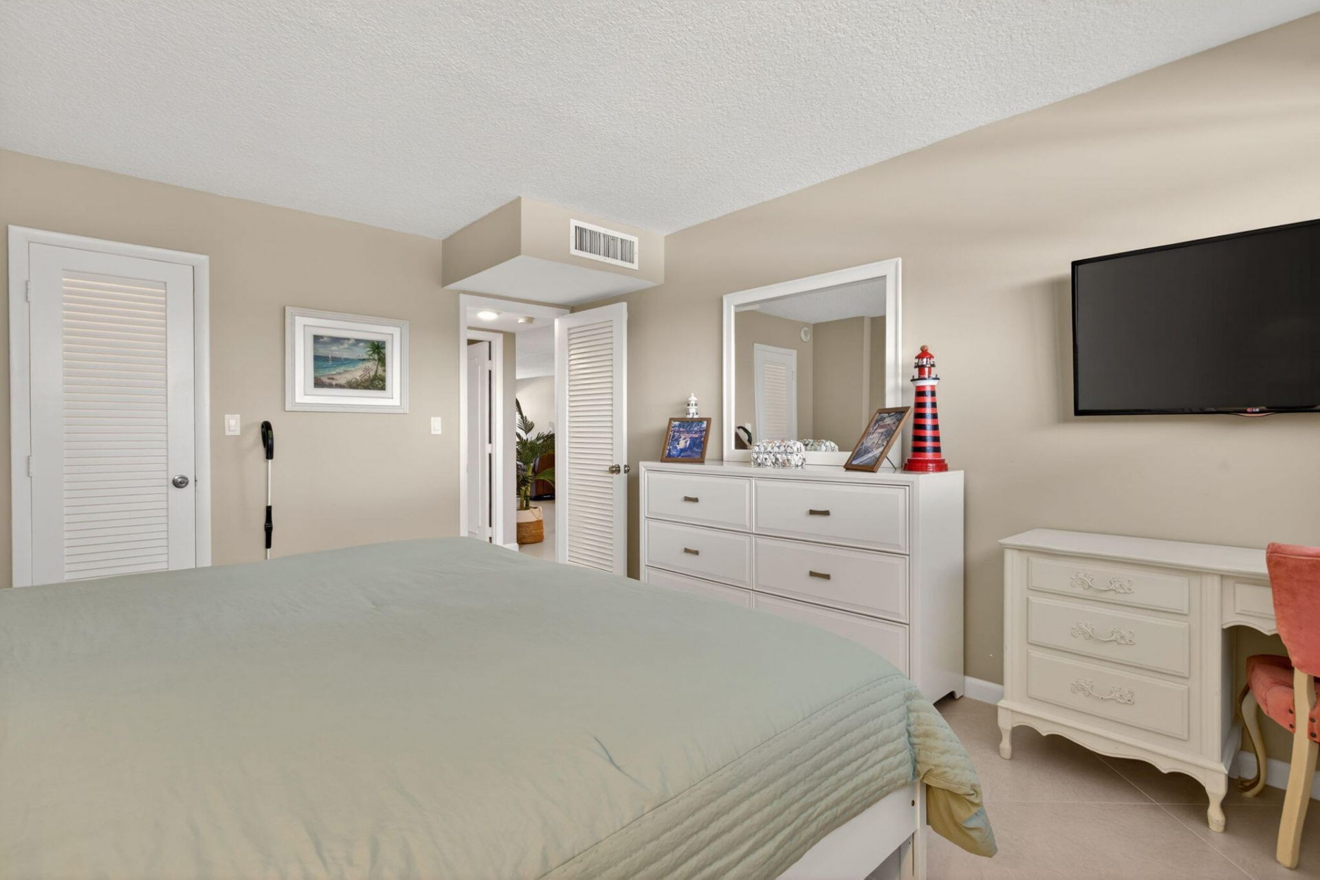 1012 N Ocean Boulevard, Unit 408, Pompano Beach, FL 33062 Photo