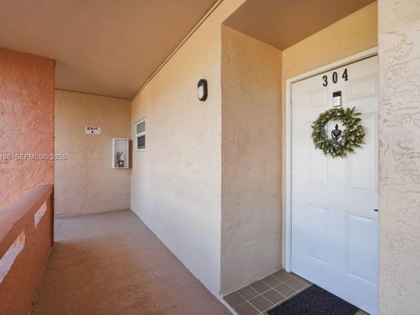 8826 W Mcnab Rd, Unit 304, Tamarac, FL 33321
