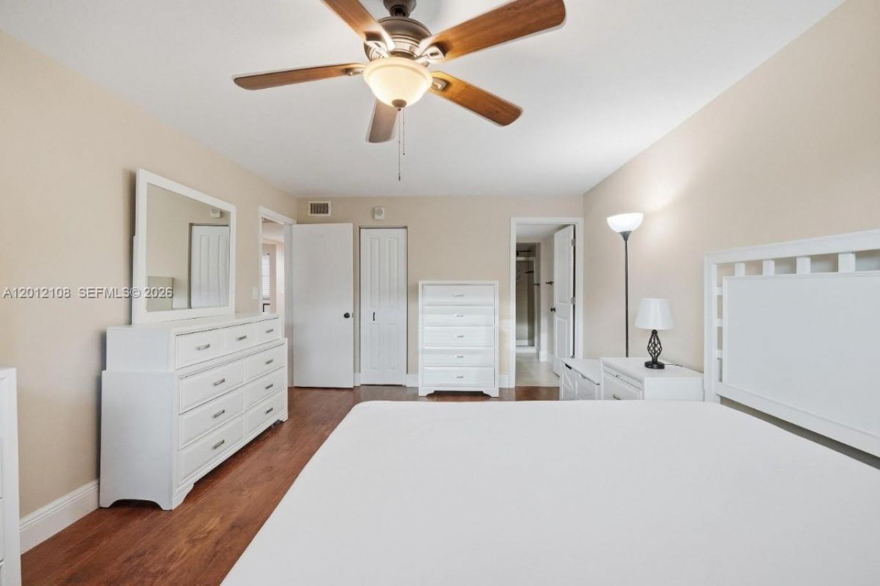 8826 W Mcnab Rd, Unit 304, Tamarac, FL 33321 Photo