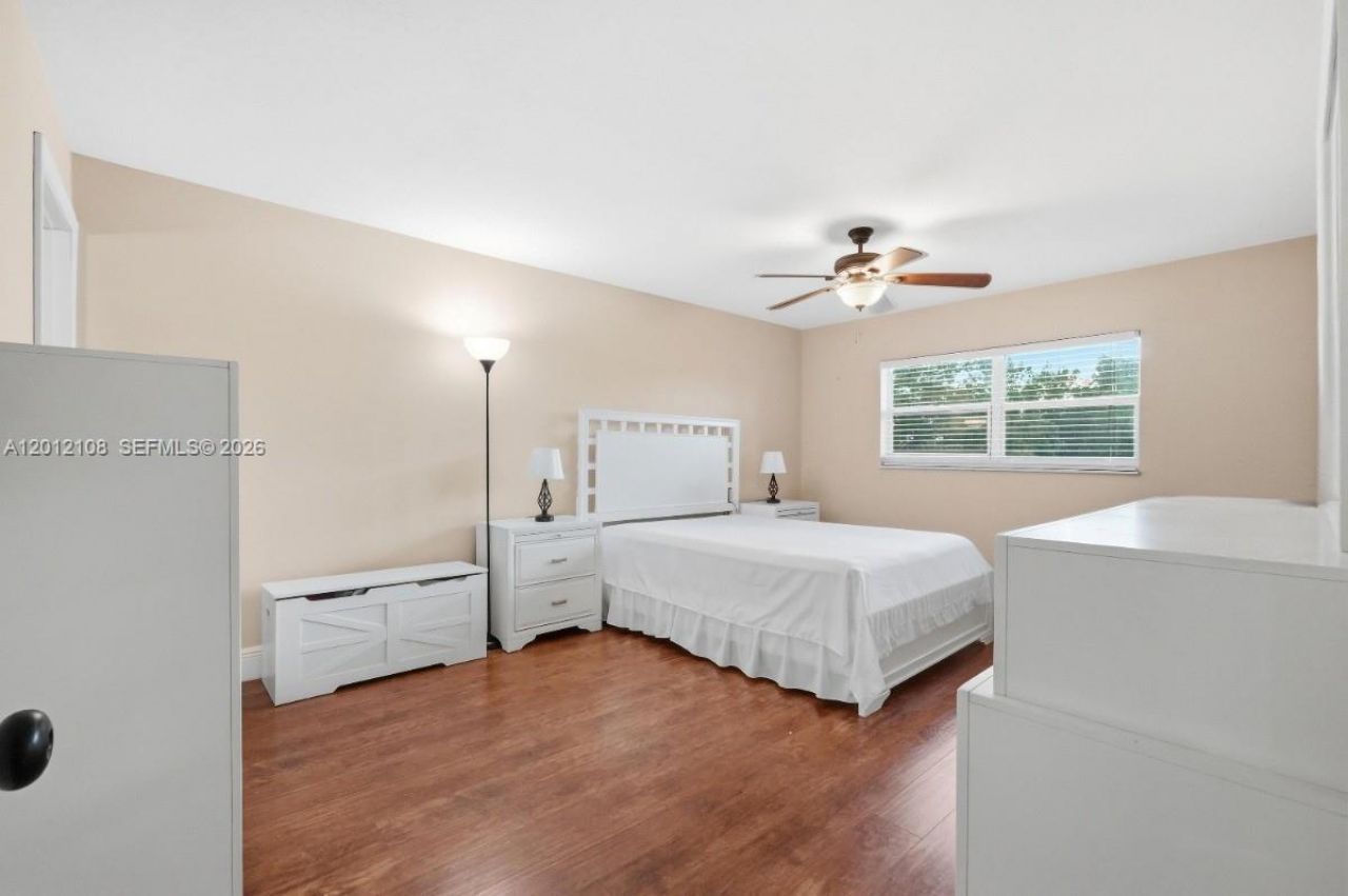 8826 W Mcnab Rd, Unit 304, Tamarac, FL 33321 Photo
