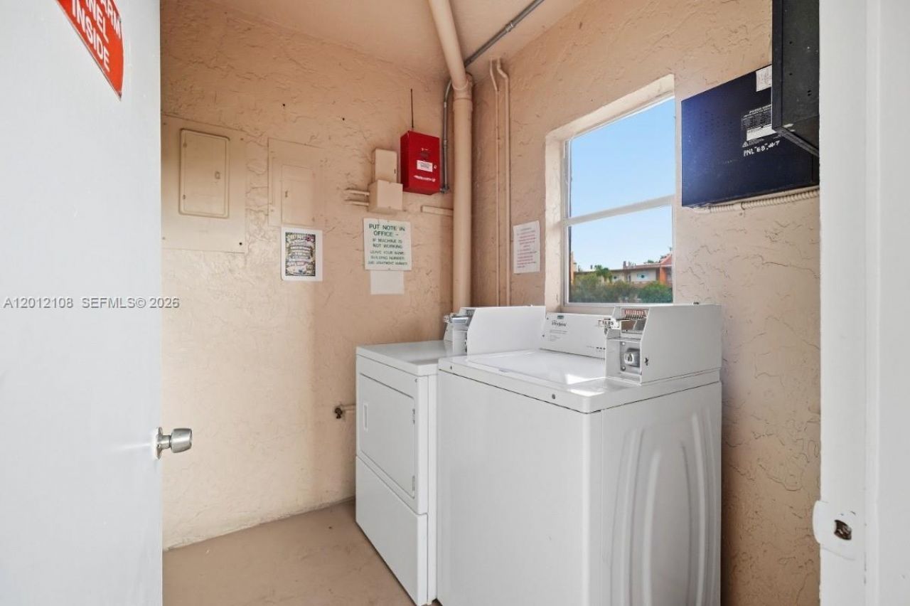 8826 W Mcnab Rd, Unit 304, Tamarac, FL 33321 Photo