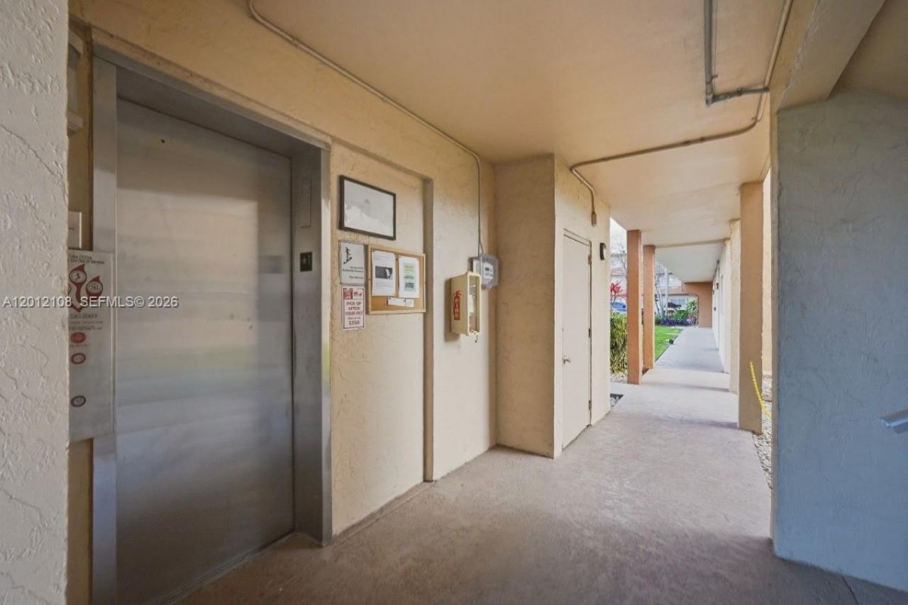 8826 W Mcnab Rd, Unit 304, Tamarac, FL 33321 Photo