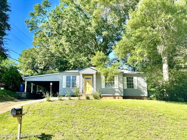 3605 Ridgewood Road, Natchez, MS 39120