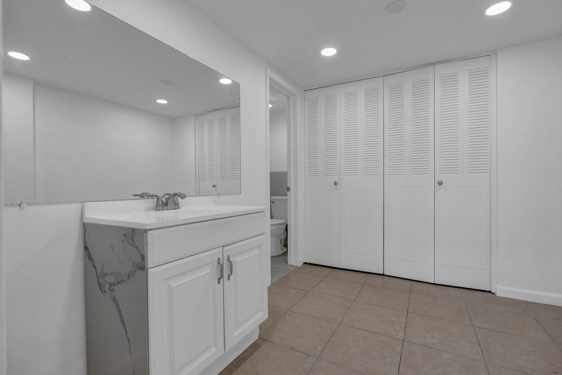 1965 S Ocean Boulevard, Unit 202, Lauderdale by the Sea, FL 33062 Photo