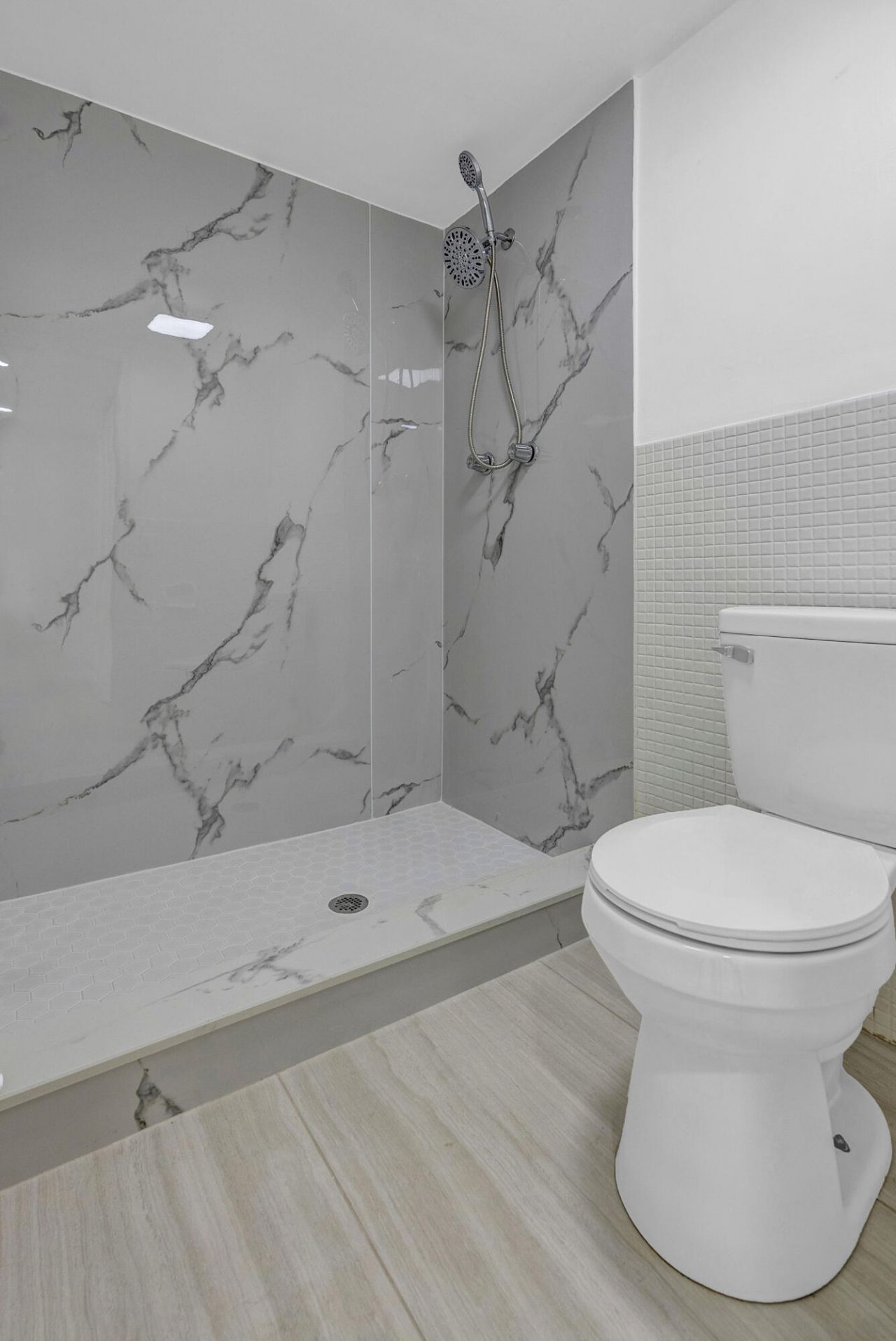 1965 S Ocean Boulevard, Unit 202, Lauderdale by the Sea, FL 33062 Photo