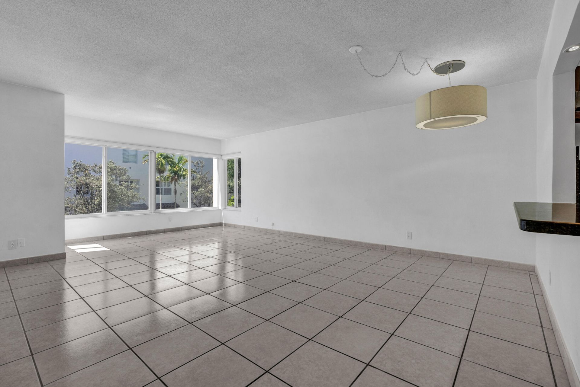 1965 S Ocean Boulevard, Unit 202, Lauderdale by the Sea, FL 33062 Photo