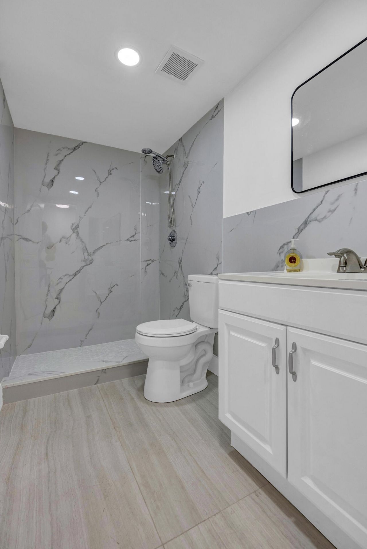 1965 S Ocean Boulevard, Unit 202, Lauderdale by the Sea, FL 33062 Photo