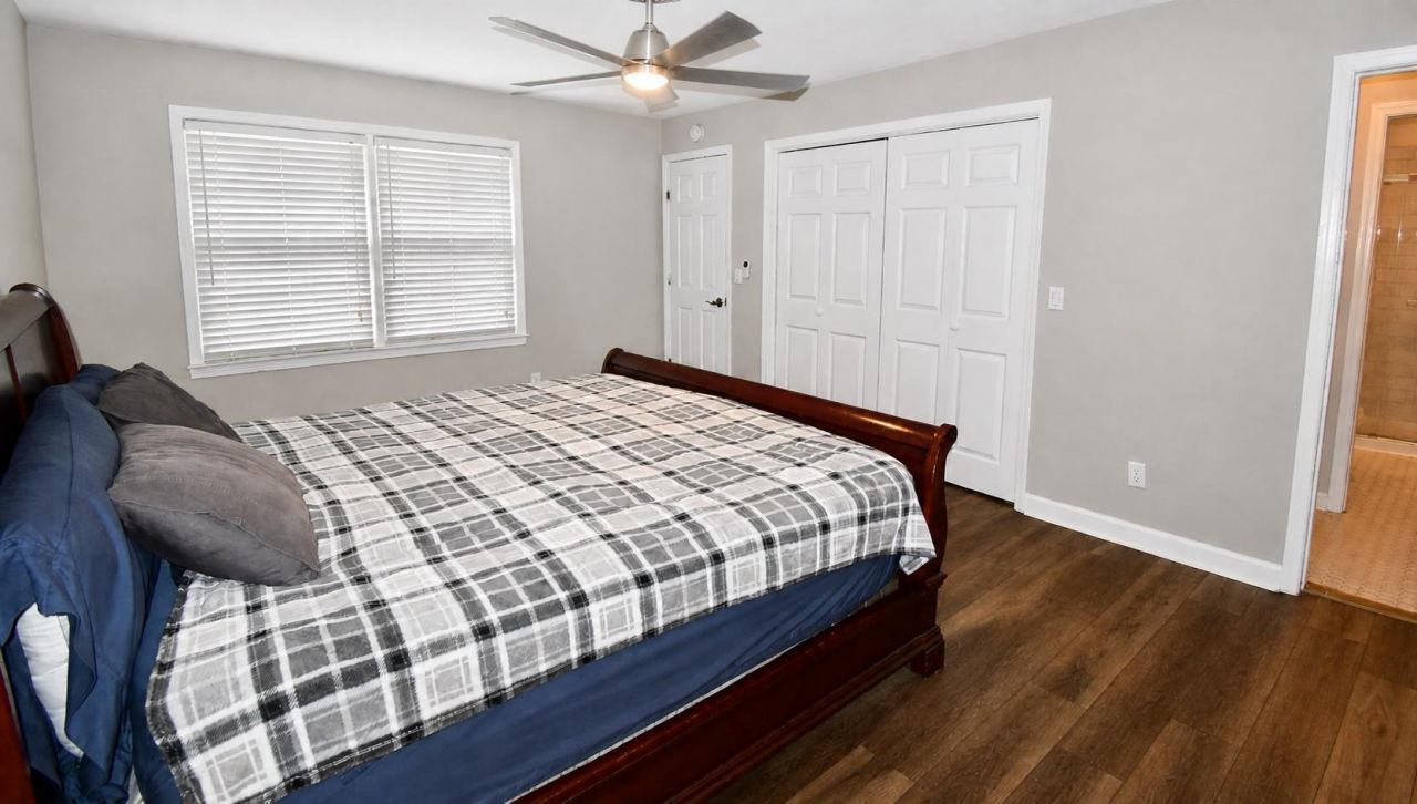 15 Clemson Rd. Photo 18