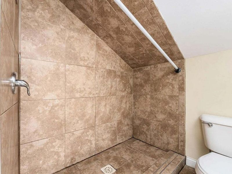 41 King , Unit #D, Columbus, OH 43201 Photo 16