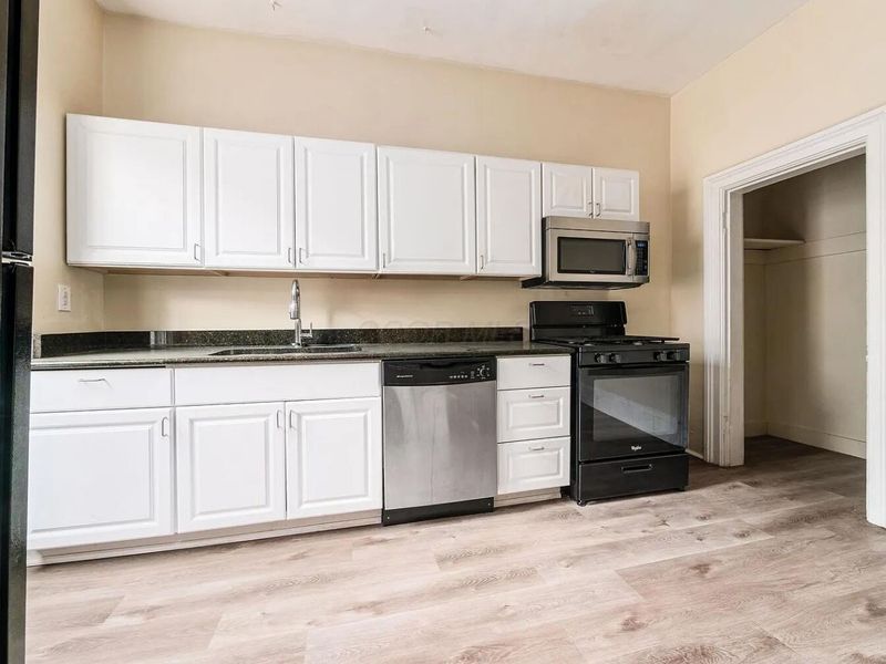 41 King , Unit #D, Columbus, OH 43201 Photo 7