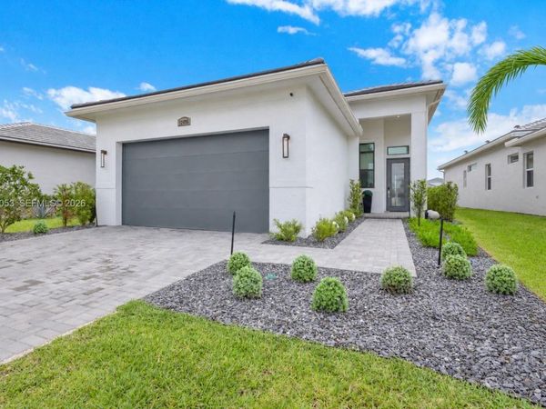 12496 SW Lunata Way, Port St. Lucie, FL 34987