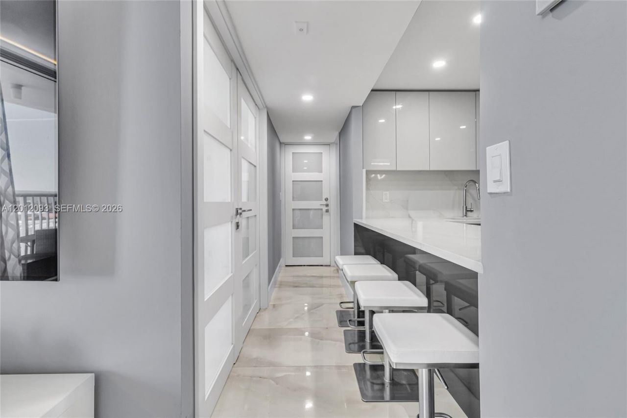 3161 S Ocean Dr, Unit 1107, Hallandale Beach, FL 33009 Photo