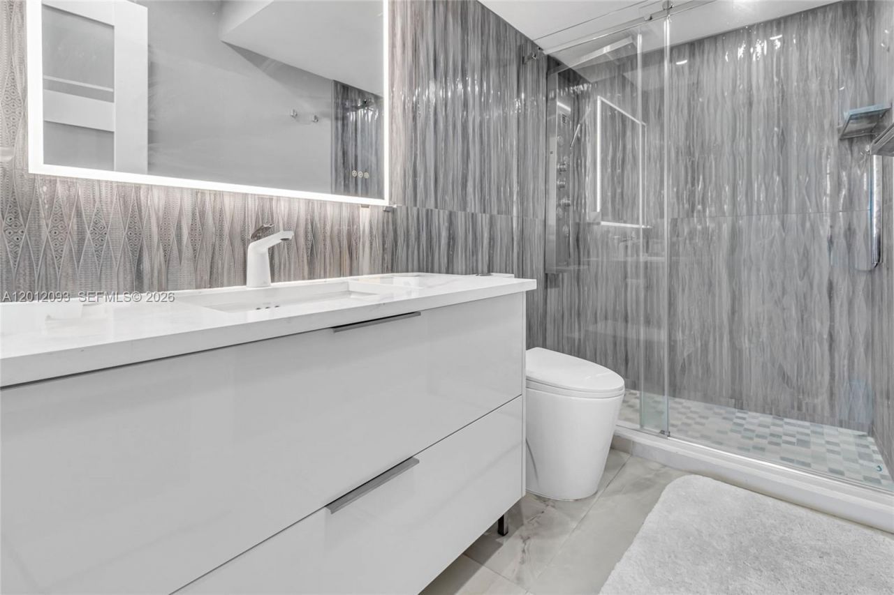 3161 S Ocean Dr, Unit 1107, Hallandale Beach, FL 33009 Photo