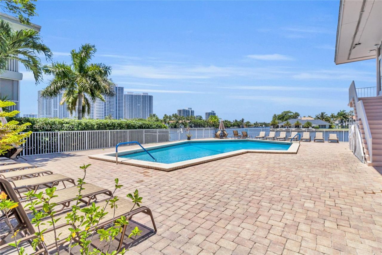3161 S Ocean Dr, Unit 1107, Hallandale Beach, FL 33009 Photo
