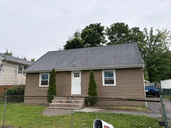 94 Martin St, Franklin, NJ 08873