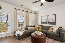 90 Crosswick Street photo 4