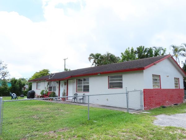 1602 Meridian Road, West Palm Beach, FL 33417