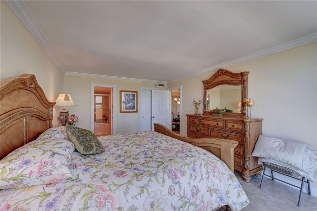 531 N Ocean Boulevard, Unit 1505, Pompano Beach, FL 33062 Photo
