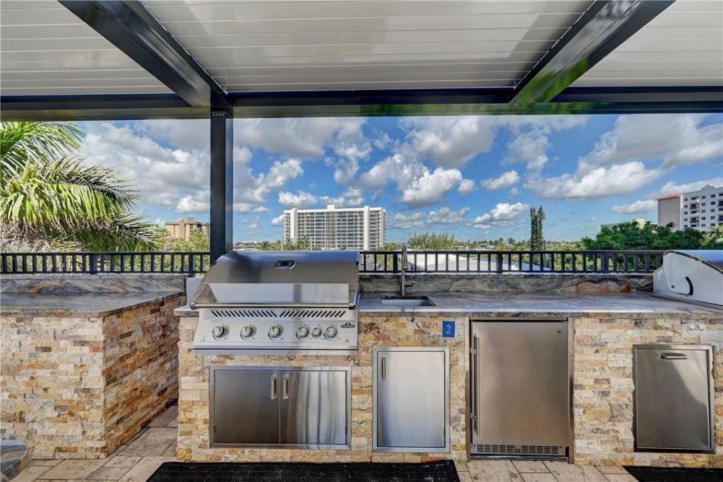 531 N Ocean Boulevard, Unit 1505, Pompano Beach, FL 33062 Photo