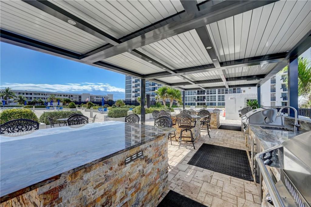 531 N Ocean Boulevard, Unit 1505, Pompano Beach, FL 33062 Photo