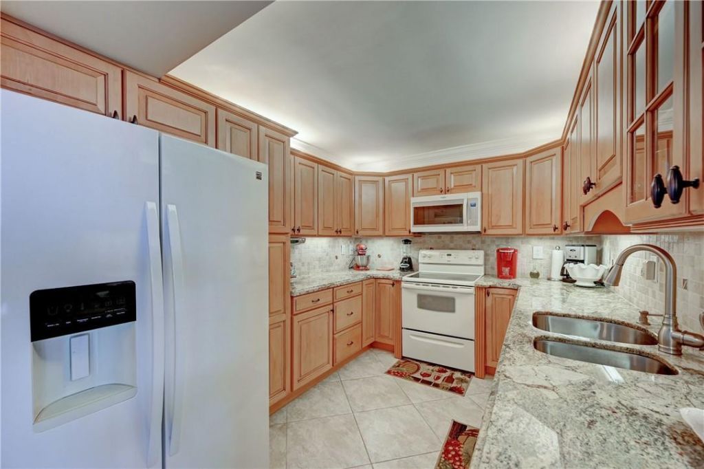 531 N Ocean Boulevard, Unit 1505, Pompano Beach, FL 33062 Photo