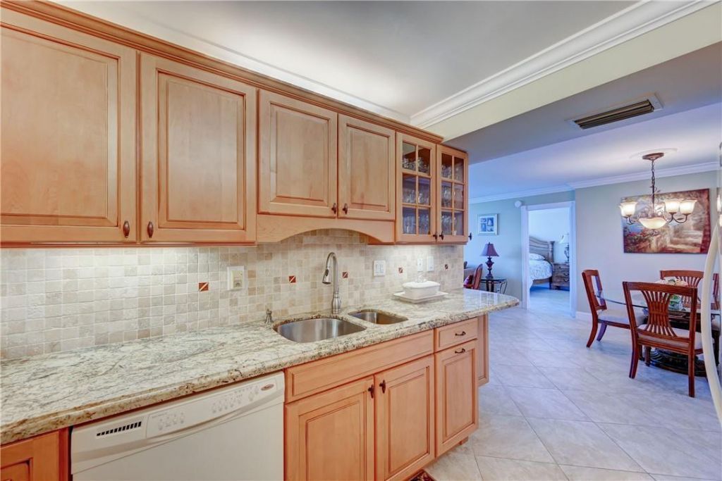 531 N Ocean Boulevard, Unit 1505, Pompano Beach, FL 33062 Photo