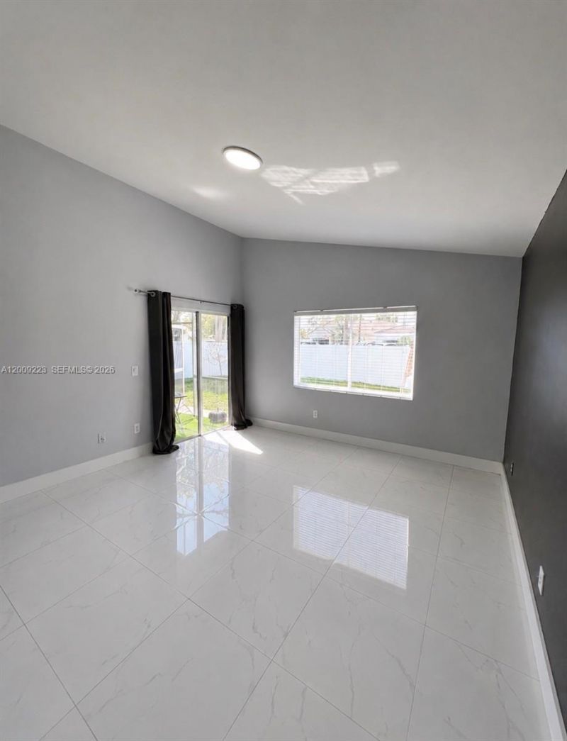 1970 NW 178th Ter, Pembroke Pines, FL 33029 Photo