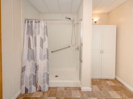 10 Leisureville Cir, Woodland, CA 95776 Photo