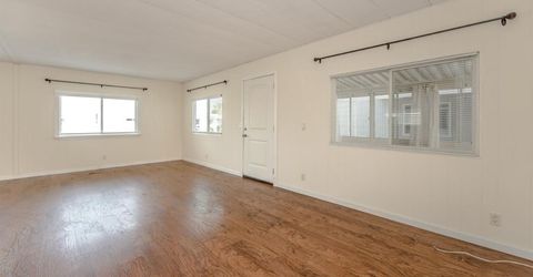 10 Leisureville Cir, Woodland, CA 95776 Photo