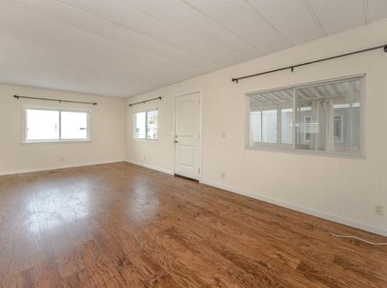 10 Leisureville Cir, Woodland, CA 95776 Photo
