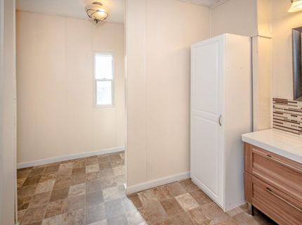10 Leisureville Cir, Woodland, CA 95776 Photo